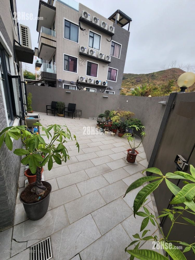 大樹下 Sell 700 ft²