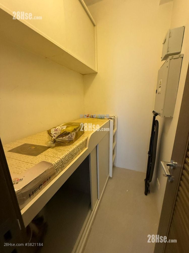 The Austin Sell 3 Bedrooms , 2 Bathrooms 906 ft²