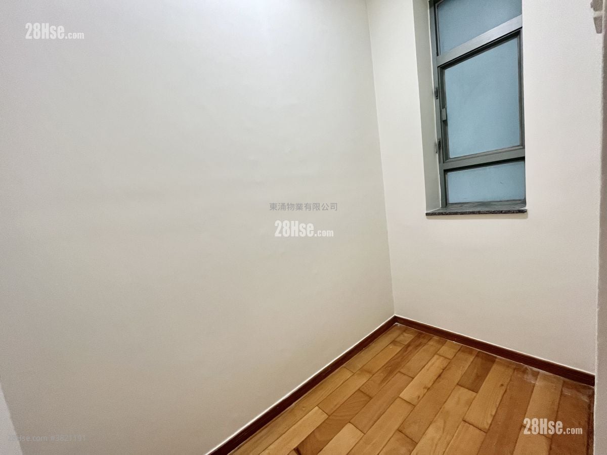 海堤灣畔 售盤 3 房 , 2 浴室 845 平方呎