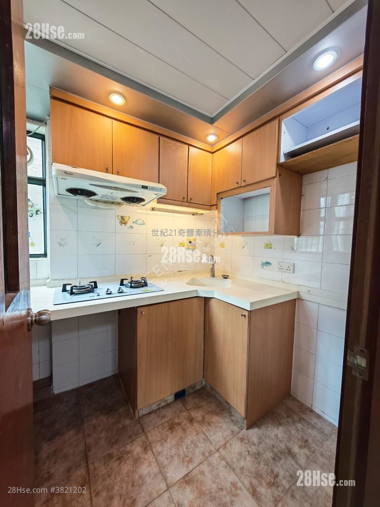 廚房: 牽晴間 租盤 2 房 , 1 浴室 384 平方呎