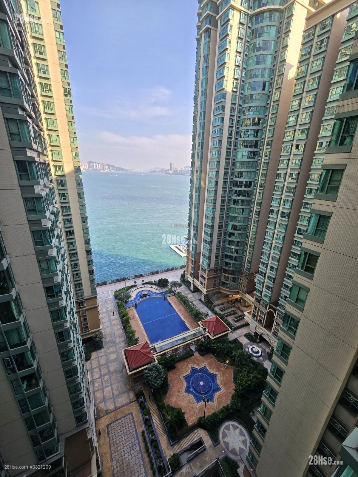 海逸豪園 售盤 4 房 , 2 浴室 886 平方呎