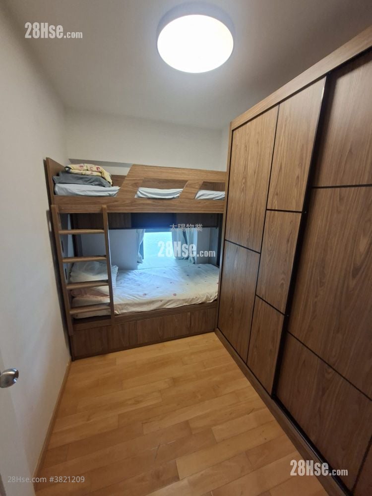 海逸豪園 售盤 4 房 , 2 浴室 886 平方呎