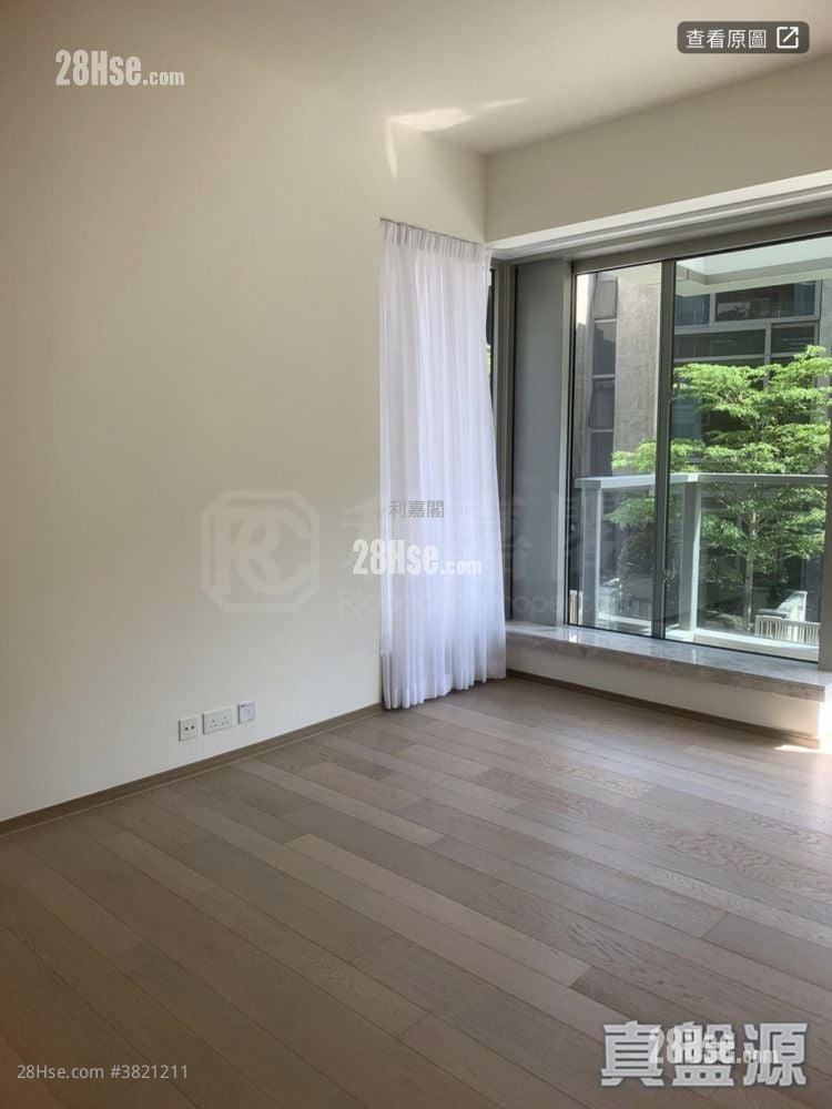 富豪山峯 售盤 4 房 , 3 浴室 1,575 平方呎