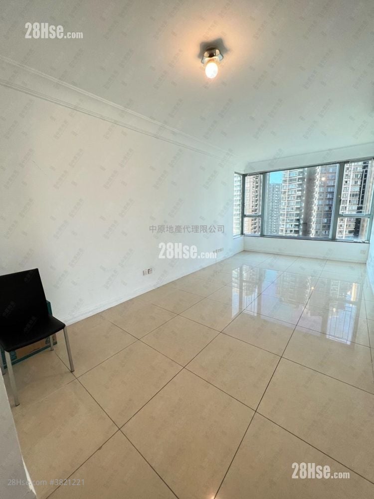 映湾园 售盘 3 房 , 2 浴室 710 平方尺