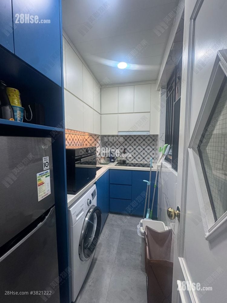 Prima Villa Sell 2 Bedrooms , 1 Bathroom 393 ft²