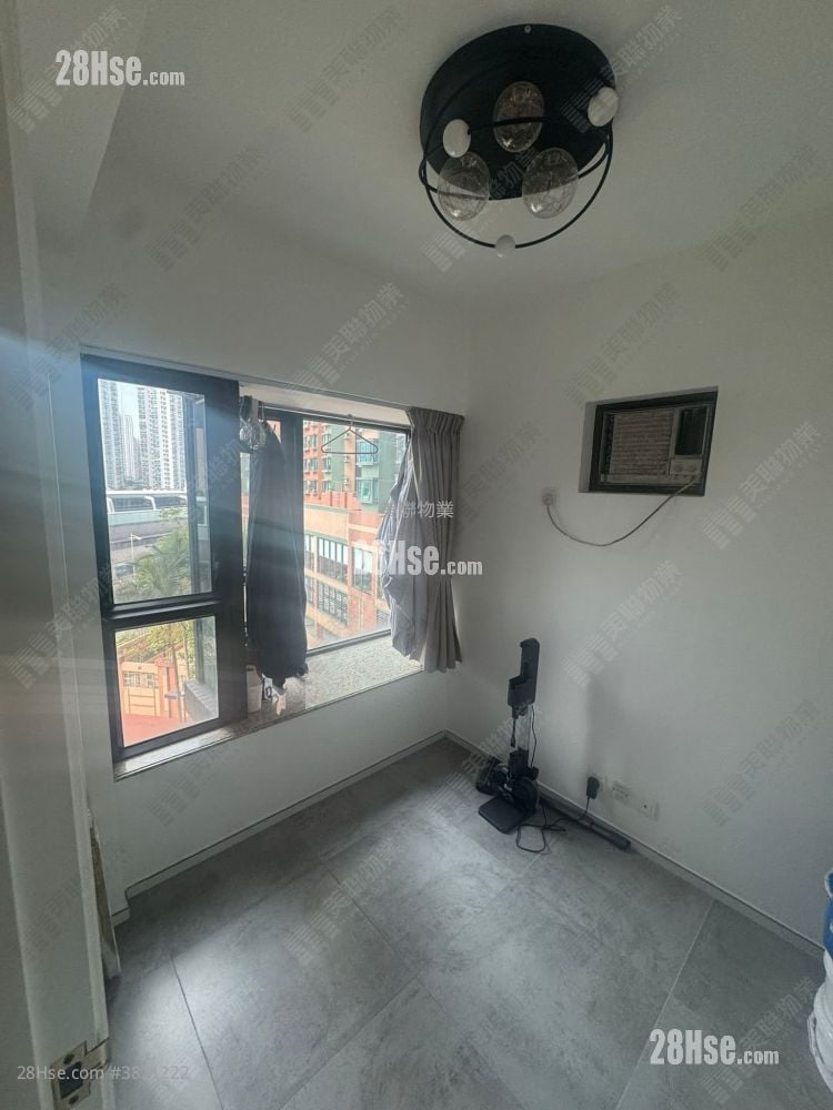 Prima Villa Sell 2 Bedrooms , 1 Bathroom 393 ft²