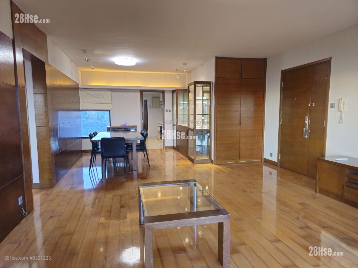 海峰花園 售盤 3 房 , 2 浴室 1,083 平方呎