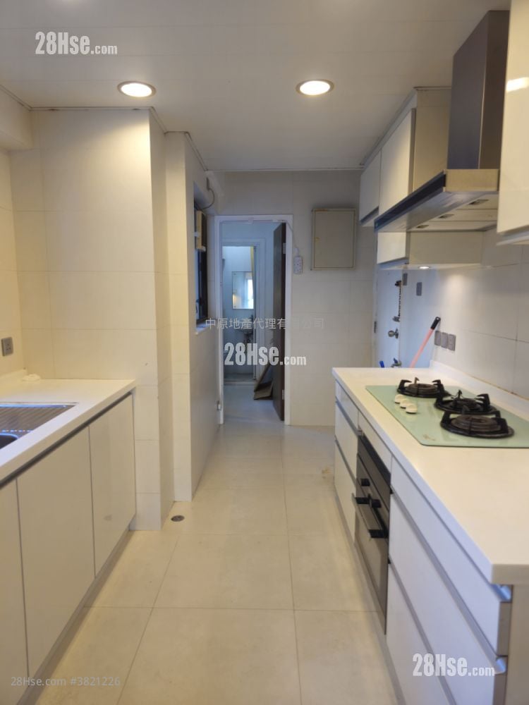 海峰花園 售盤 3 房 , 2 浴室 1,083 平方呎