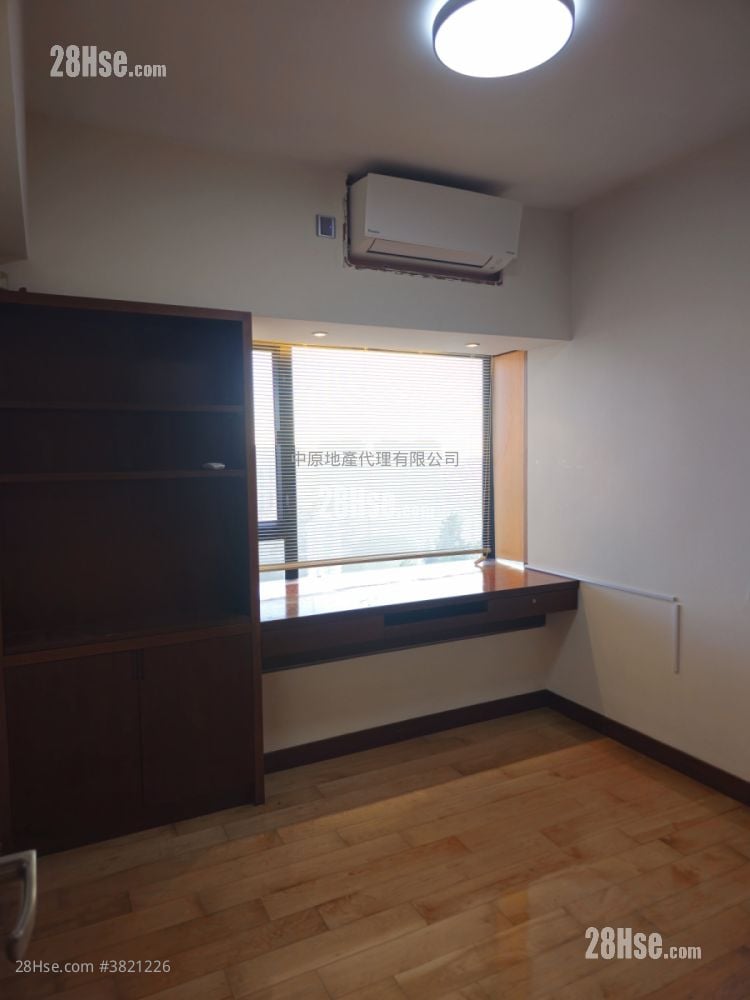 海峰花園 售盤 3 房 , 2 浴室 1,083 平方呎