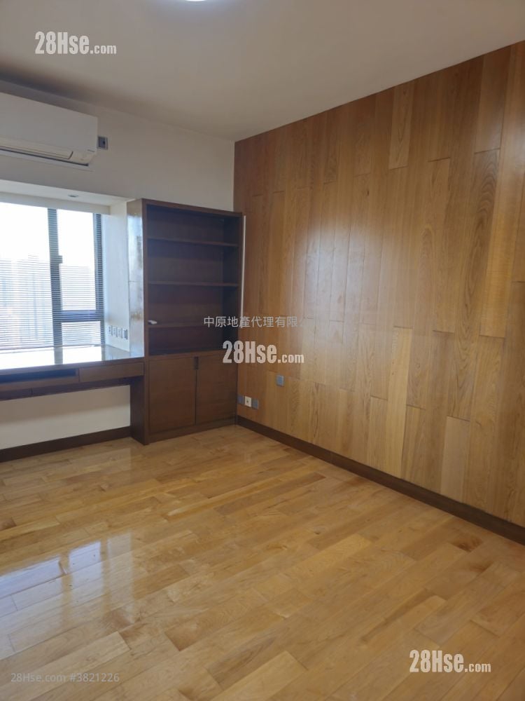 海峰花園 售盤 3 房 , 2 浴室 1,083 平方呎