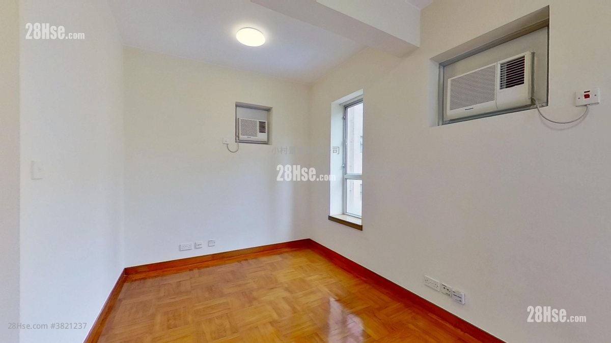 master room: Liberty Mansion Rental Studio , 1 Bathroom 308 ft²