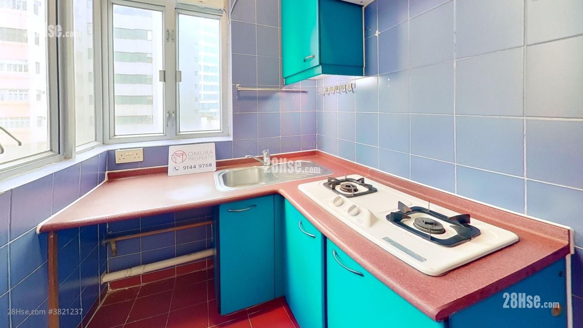 kitchen: Liberty Mansion Rental Studio , 1 Bathroom 308 ft²