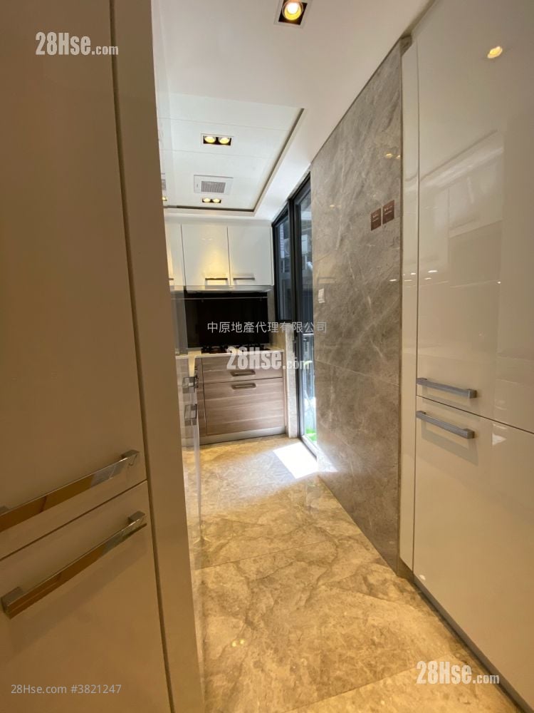 The Wings Sell 3 Bedrooms , 3 Bathrooms 703 ft²