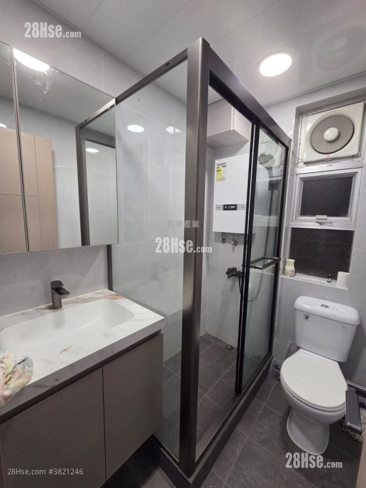 Amoy Gardens Sell 2 Bedrooms , 1 Bathroom 375 ft²