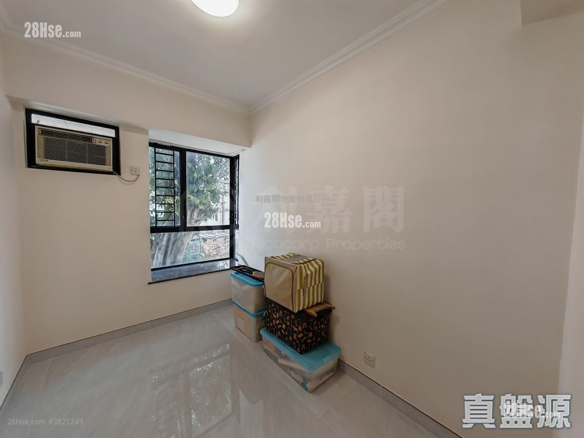 Meadowlands Sell 3 Bedrooms 763 ft²