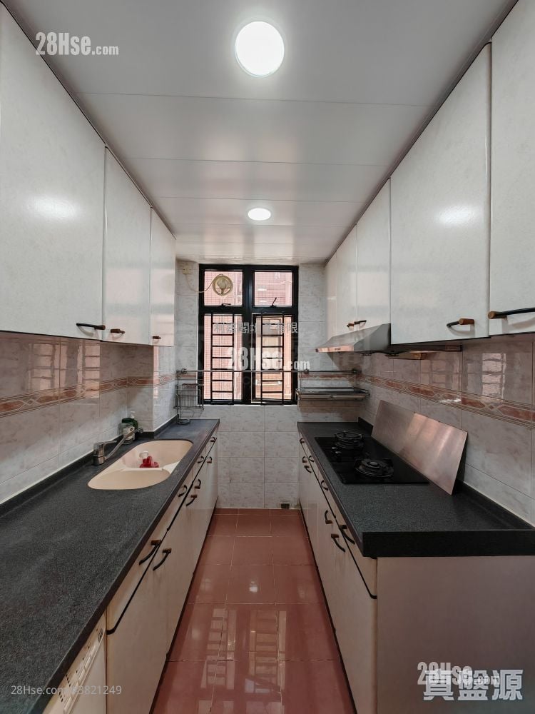 Meadowlands Sell 3 Bedrooms 763 ft²