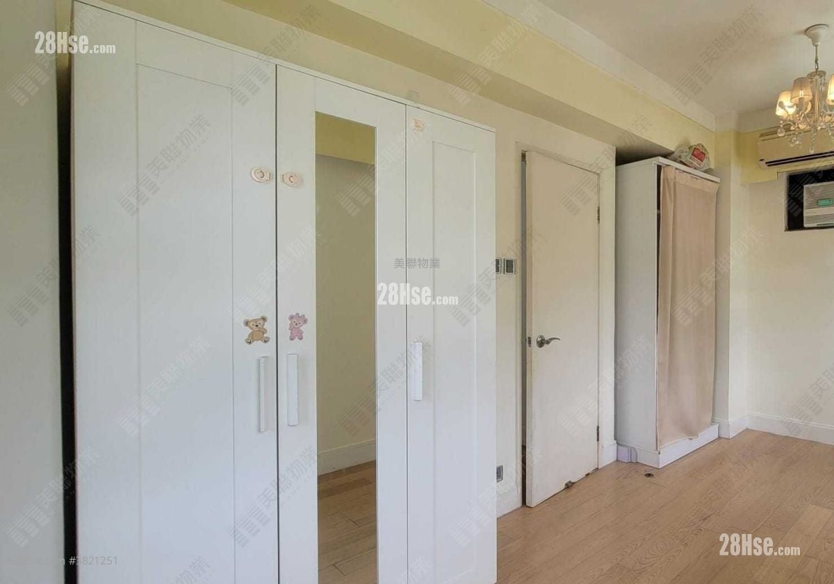 偉華中心 租盤 2 房 , 1 浴室 358 平方呎