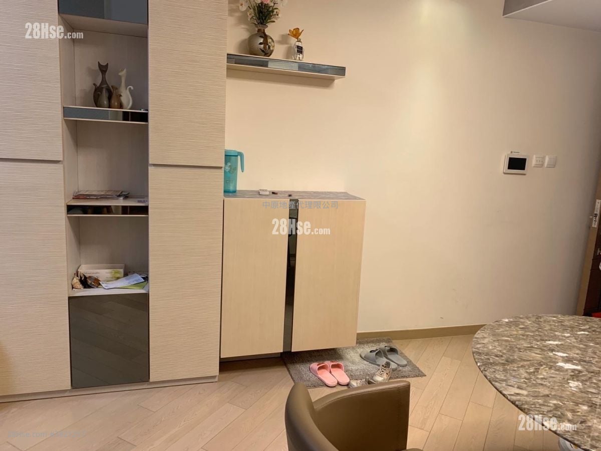 Park Yoho Sell 3 Bedrooms , 1 Bathroom 643 ft²