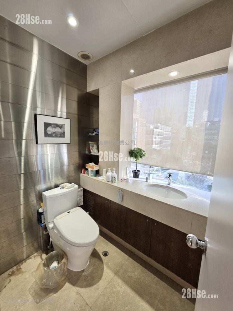 單幢樓房 租盤 3 房 , 2 浴室 684 平方呎