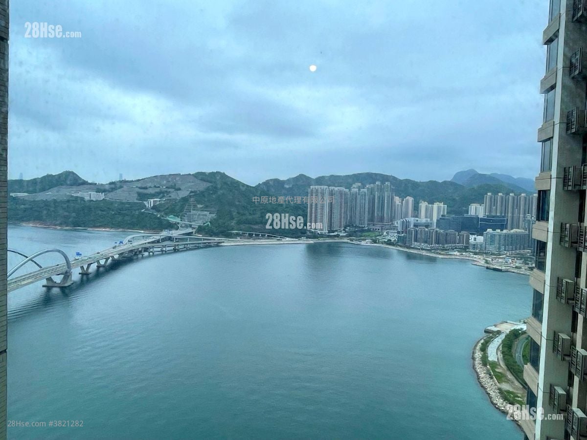 Sea To Sky Sell 2 Bedrooms , 1 Bathroom 470 ft²