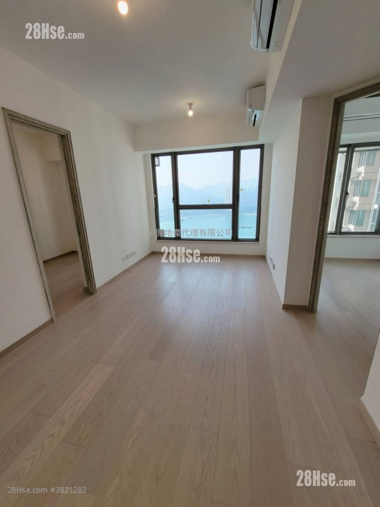 Sea To Sky Sell 2 Bedrooms , 1 Bathroom 470 ft²