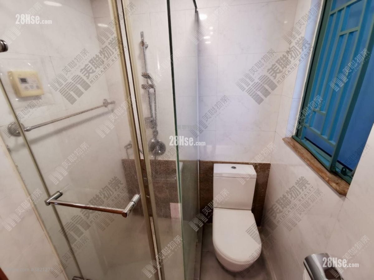 New Haven Sell 3 Bedrooms , 2 Bathrooms 731 ft²