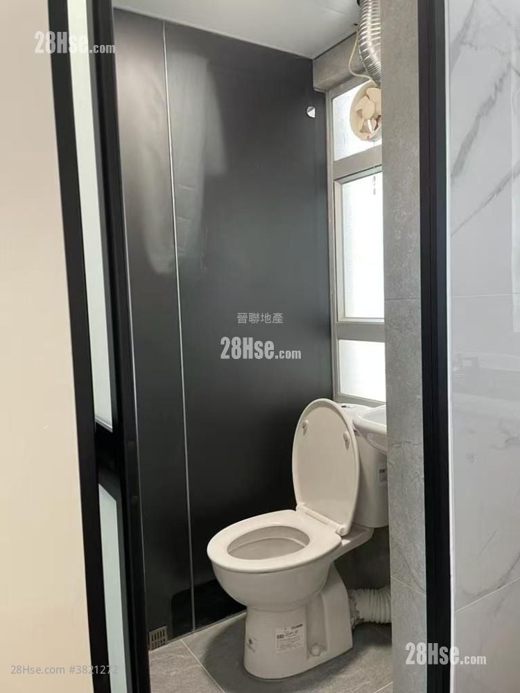 好運中心 租盤 3 房 , 1 浴室 326 平方呎