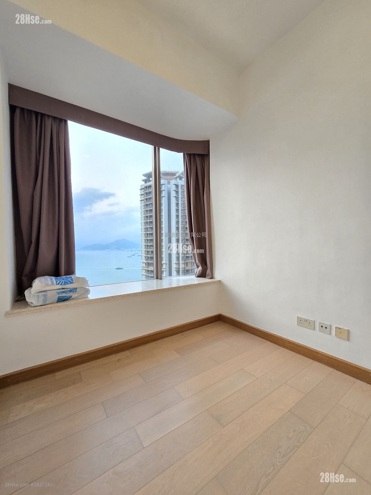 加多近山 租盘 2 房 , 1 浴室 410 平方尺