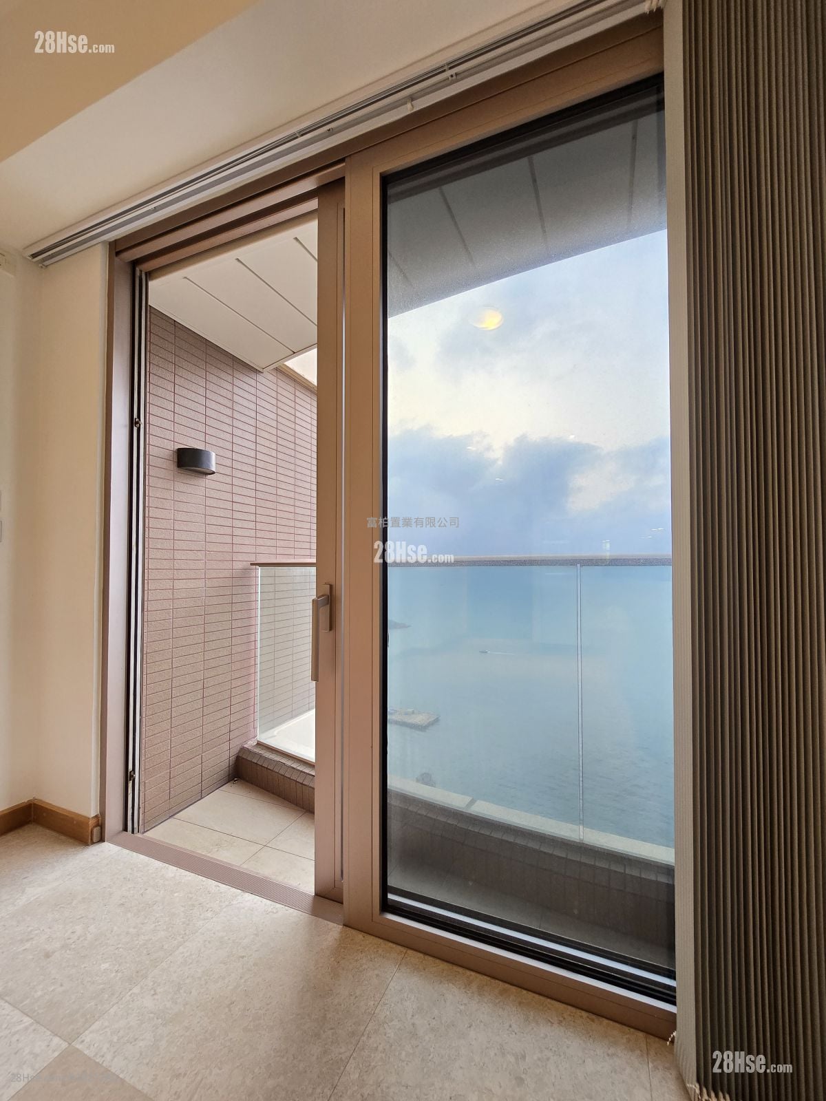 加多近山 租盘 2 房 , 1 浴室 410 平方尺