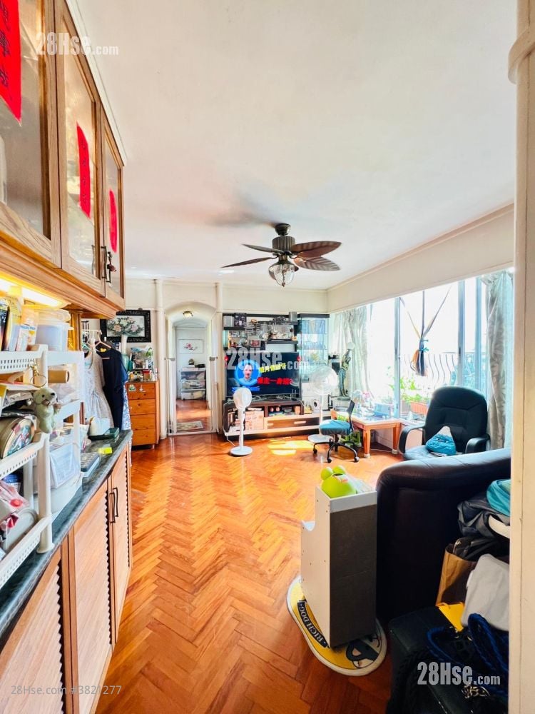 豪景花園 售盤 3 房 , 2 浴室 707 平方呎