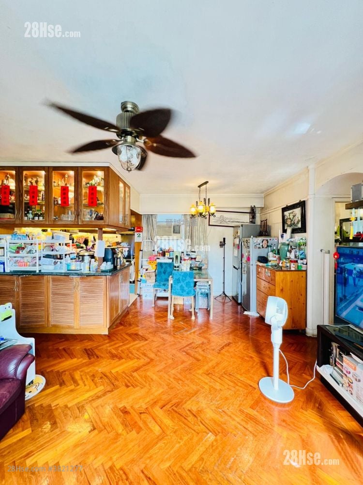 豪景花園 售盤 3 房 , 2 浴室 707 平方呎