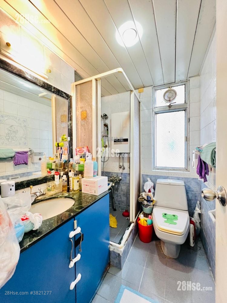 豪景花園 售盤 3 房 , 2 浴室 707 平方呎