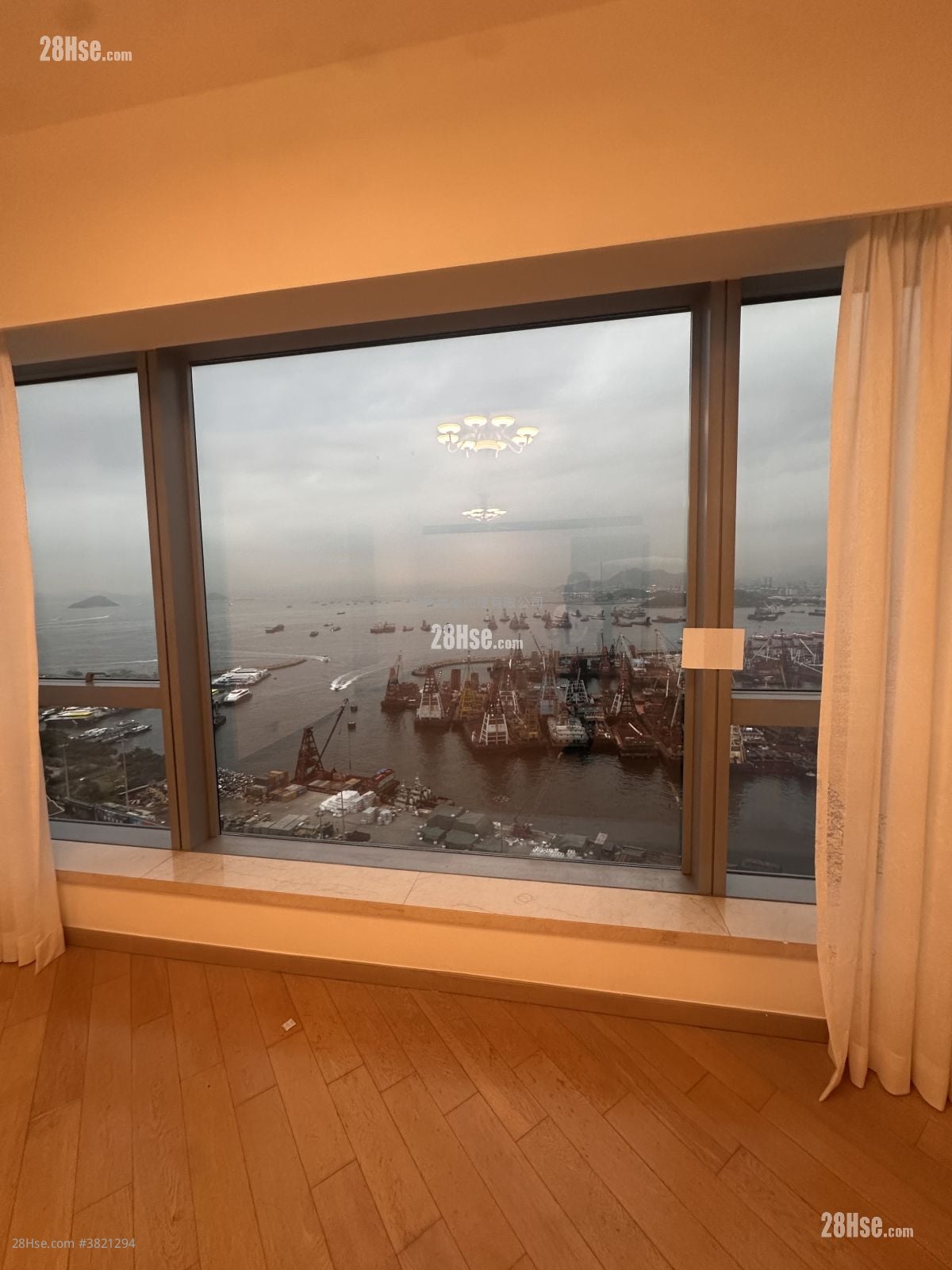 The Cullinan Sell 4 Bedrooms , 3 Bathrooms 1,391 ft²