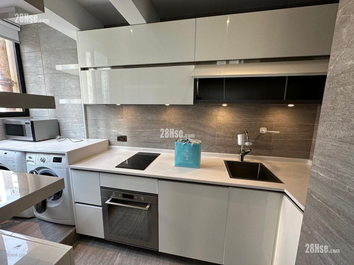 Elegance Tower Rental Studio , 1 Bathroom 374 ft²