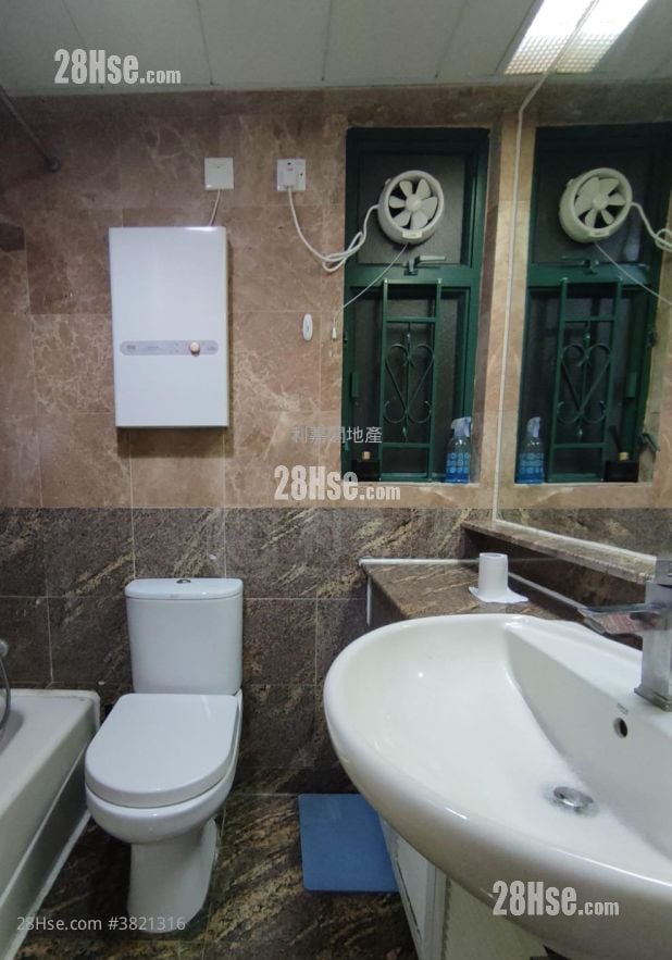 Galaxia Sell 2 Bedrooms 517 ft²