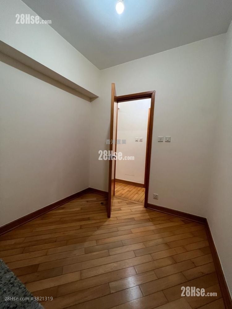 Liberte Sell 2 Bedrooms , 1 Bathroom 517 ft²