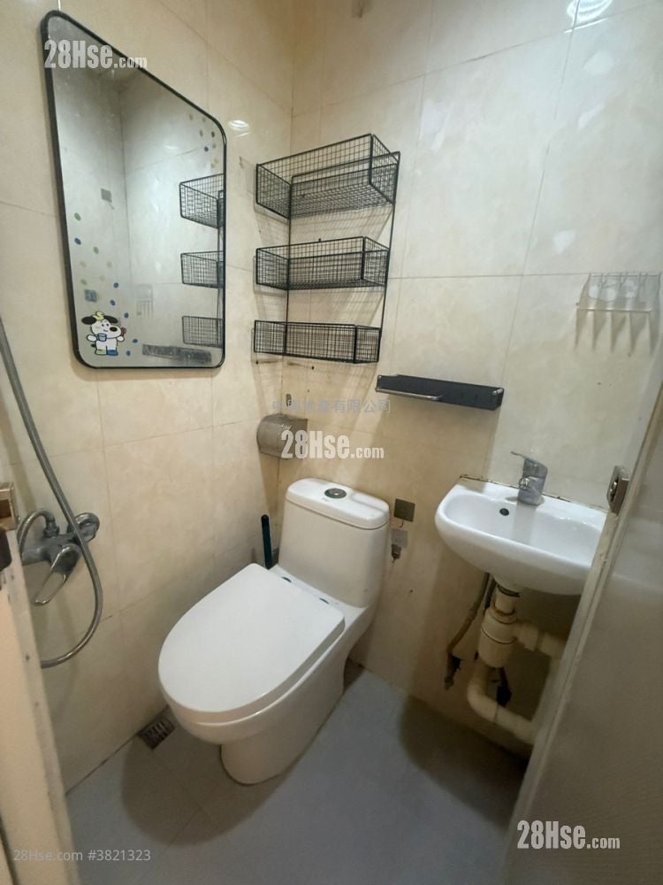 中美樓 租盤 1 房 160 平方呎