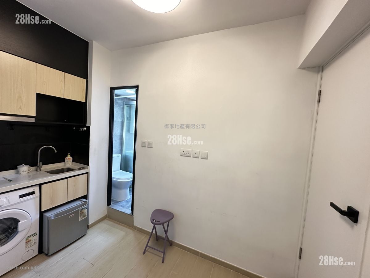 879 King’s Road Rental 1 Bedroom , 1 Bathroom 165 ft²