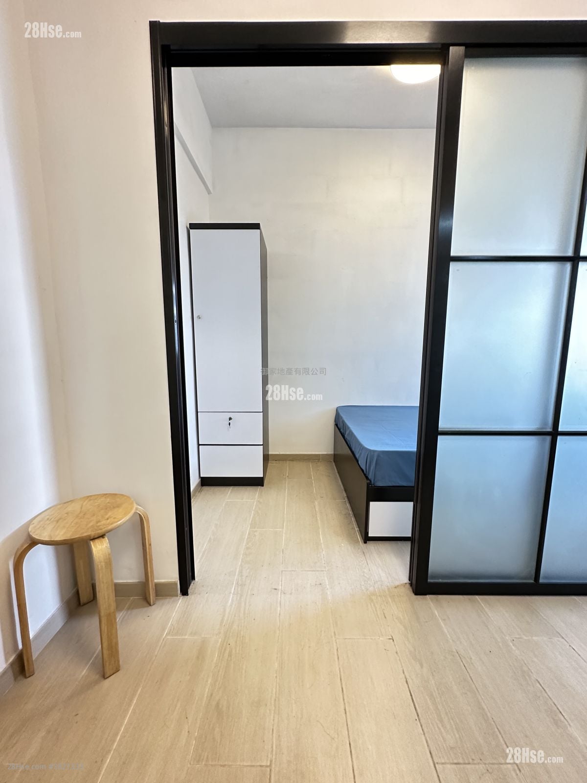 879 King’s Road Rental 1 Bedroom , 1 Bathroom 165 ft²