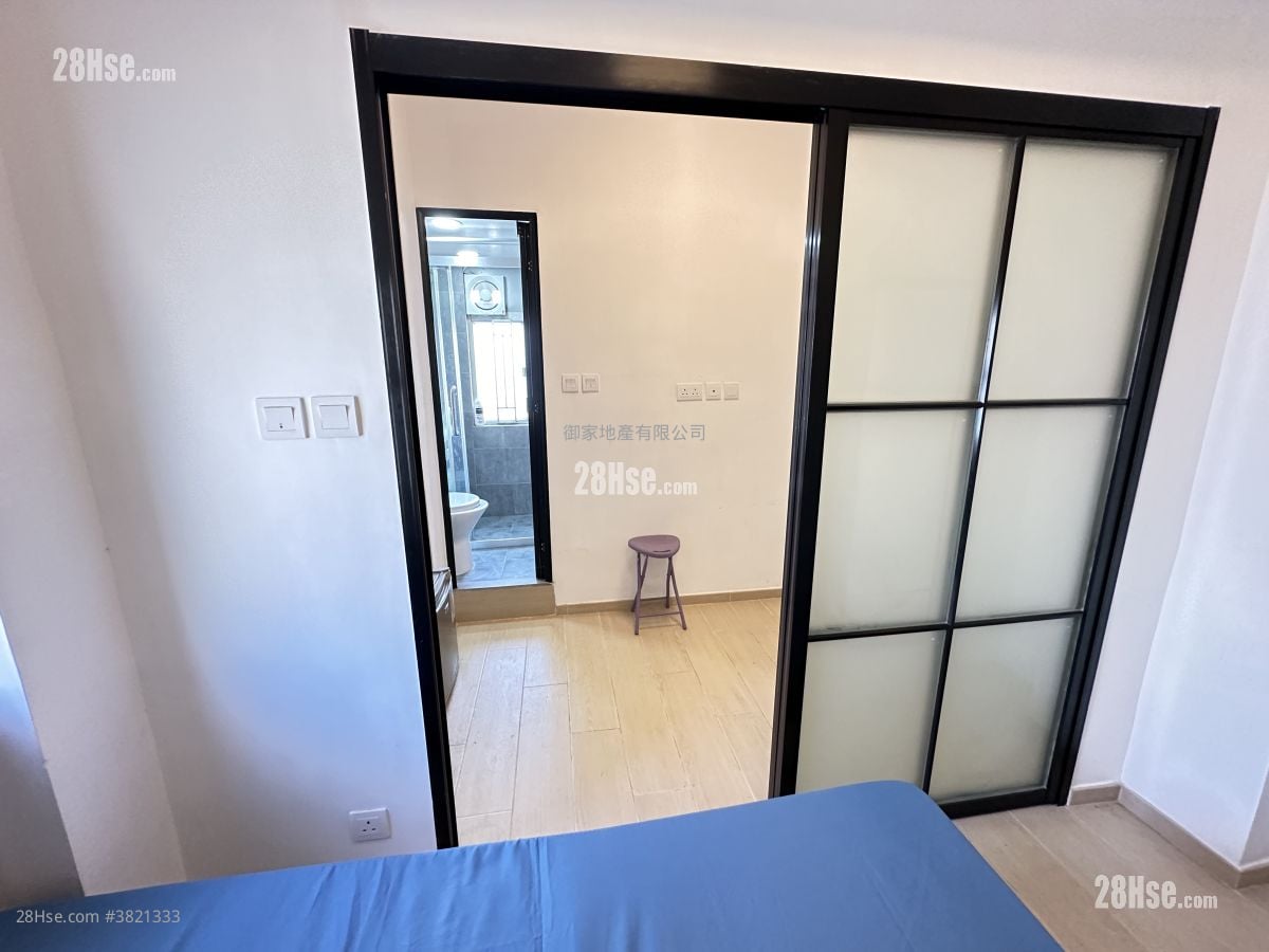 879 King’s Road Rental 1 Bedroom , 1 Bathroom 165 ft²