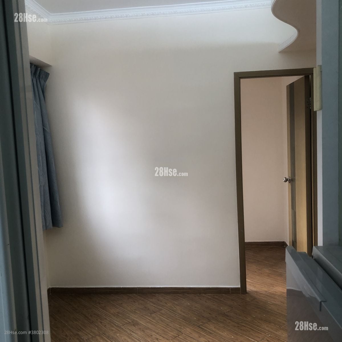 Pat Chun Mansion Sell 2 Bedrooms , 1 Bathroom 246 ft²