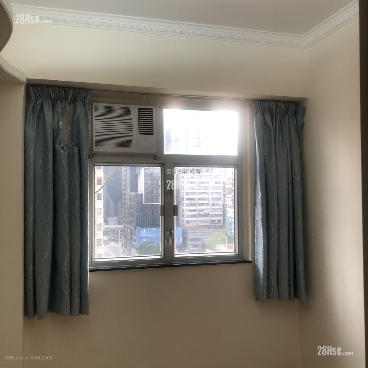 Pat Chun Mansion Sell 2 Bedrooms , 1 Bathroom 246 ft²
