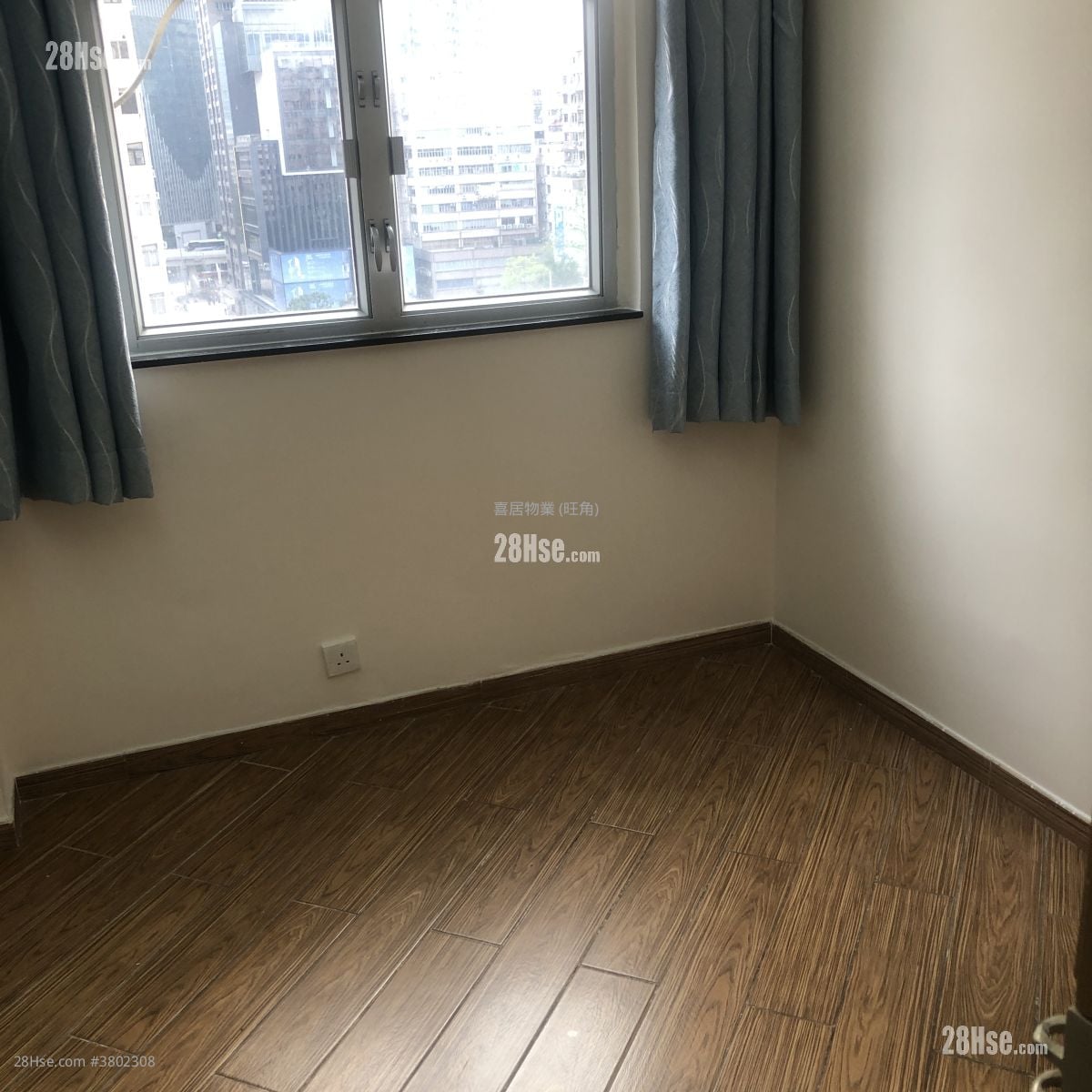 Pat Chun Mansion Sell 2 Bedrooms , 1 Bathroom 246 ft²