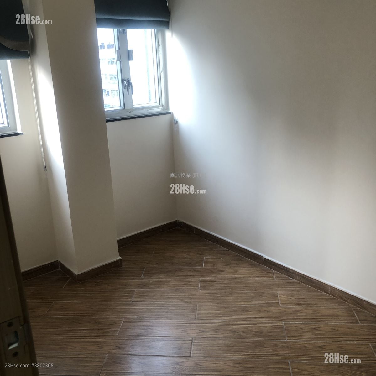 Pat Chun Mansion Sell 2 Bedrooms , 1 Bathroom 246 ft²