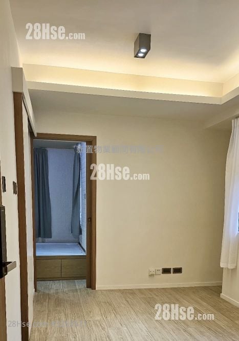 Hong Wah Mansion Sell 1 Bedroom , 1 Bathroom 325 ft²