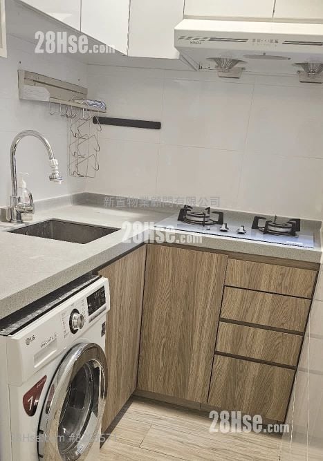 Hong Wah Mansion Sell 1 Bedroom , 1 Bathroom 325 ft²