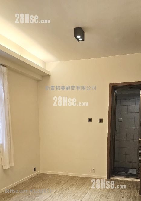 Hong Wah Mansion Sell 1 Bedroom , 1 Bathroom 325 ft²