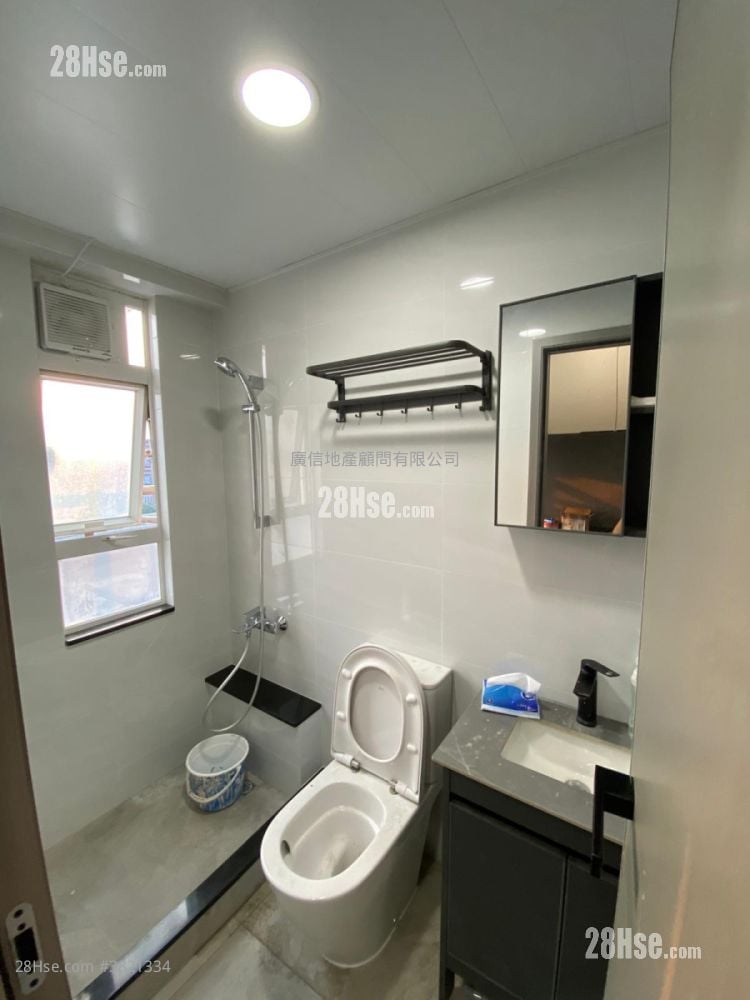 兆豐大廈 租盤 1 房 , 1 浴室 237 平方呎