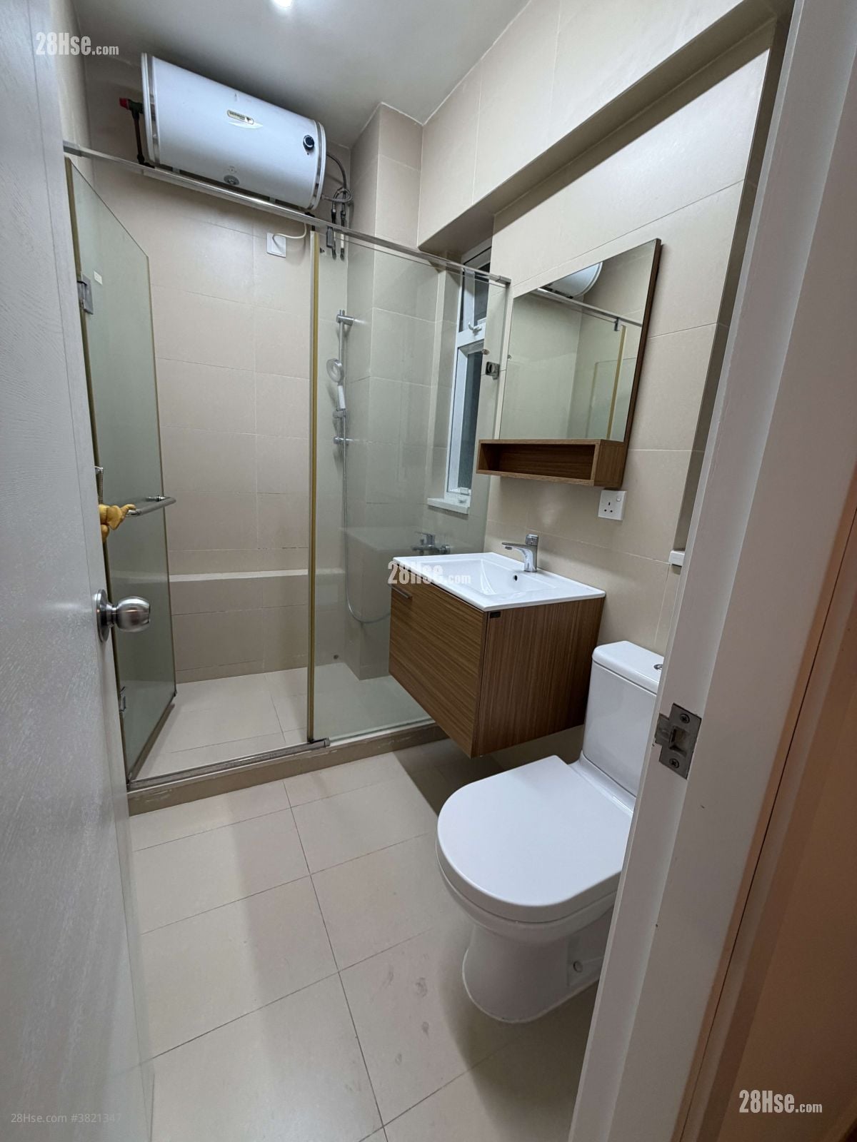 安興大廈 租盤 1 房 , 1 浴室 354 平方呎