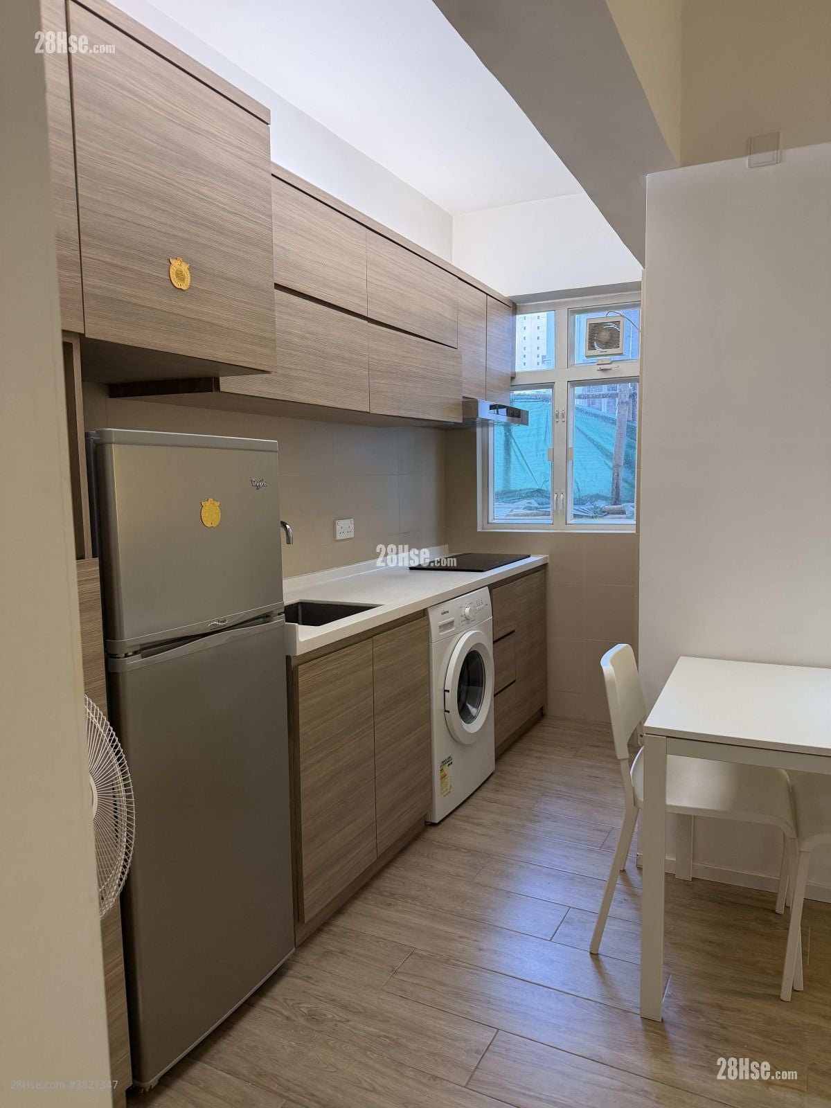 安興大廈 租盤 1 房 , 1 浴室 354 平方呎